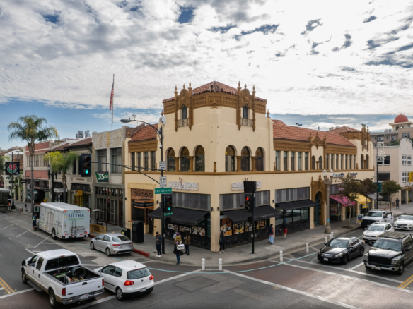 2 E Colorado Blvd_Pasadena_For Lease